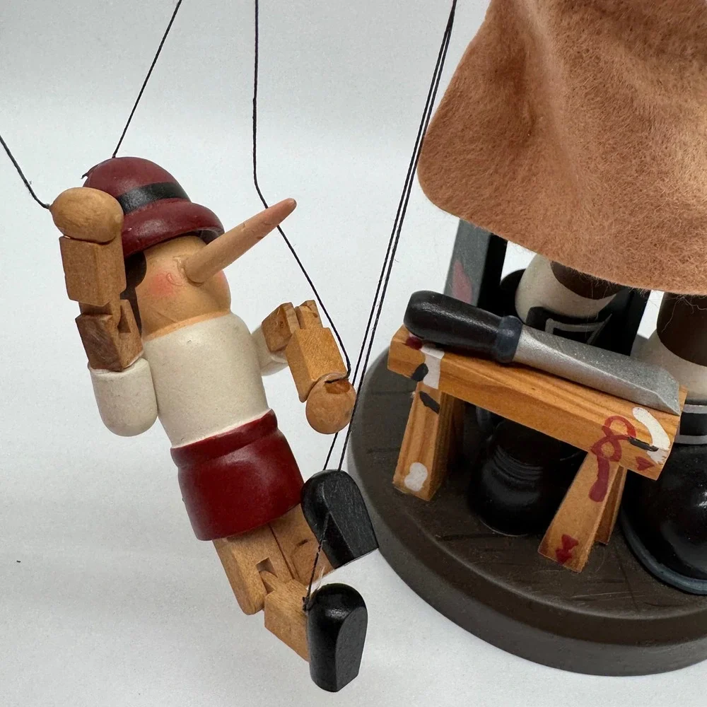 Zims Heirloom Collectibles Geppetto Pinocchio Puppet Maker Nutcracker 11